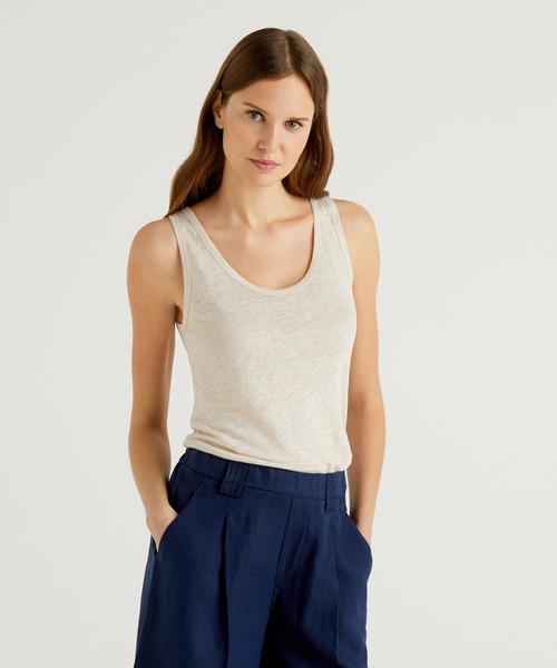 BENETTON (UNITED COLORS OF BENETTON)（ベネトンユナイテッドカラーズオブベネトン）の「ラウンドネックリネンタンクトップ（タンクトップ・レディース・ホワイト/ネイビー/ライトベージュ/ブラック/レッド・MEDIUM/X-SMALL/SMALL/LARGE）」の4枚目の写真