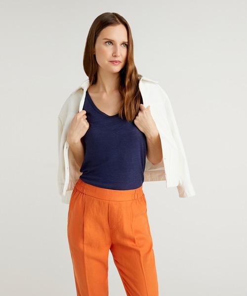 BENETTON (UNITED COLORS OF BENETTON)（ベネトンユナイテッドカラーズオブベネトン）の「ラウンドネックリネンタンクトップ（タンクトップ・レディース・ホワイト/ネイビー/ライトベージュ/ブラック/レッド・MEDIUM/X-SMALL/SMALL/LARGE）」の5枚目の写真