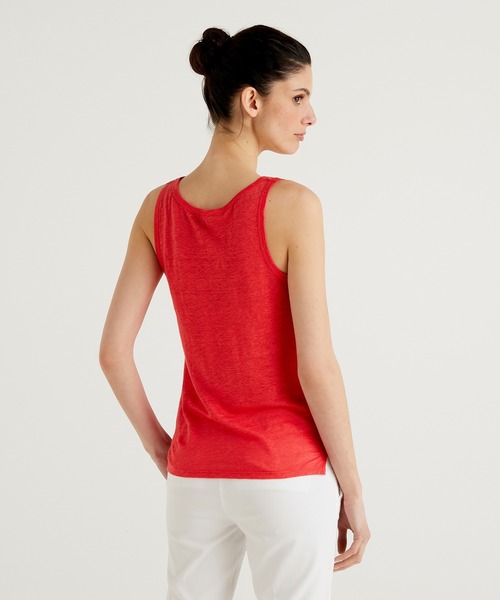 BENETTON (UNITED COLORS OF BENETTON)（ベネトンユナイテッドカラーズオブベネトン）の「ラウンドネックリネンタンクトップ（タンクトップ・レディース・ホワイト/ネイビー/ライトベージュ/ブラック/レッド・MEDIUM/X-SMALL/SMALL/LARGE）」の14枚目の写真