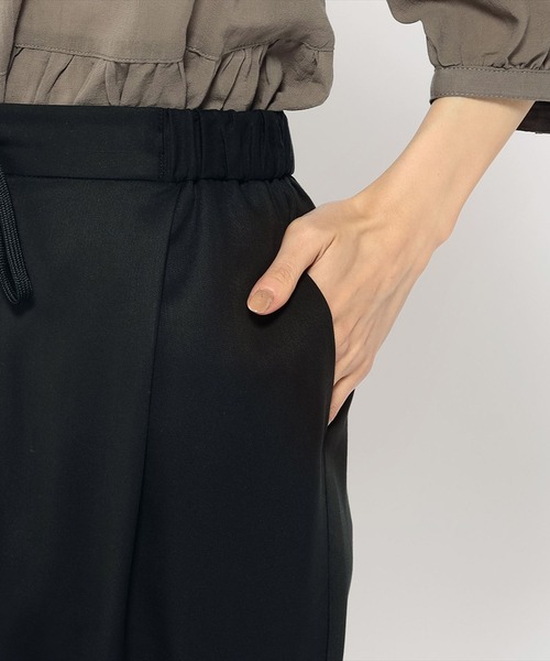Petit Honfleur(プチオンフルール)の「ツイルジョガーパンツ(その他パンツ・レディース・ブラック/ベージュ・M/L)」の8枚目の写真