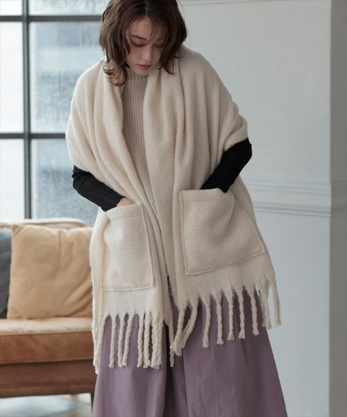 DONOBAN（ドノバン）の「フェイクウール2WAY大判ストール（ストール/ショール・レディース・ブラウン/アイボリー・F）」の8枚目の写真