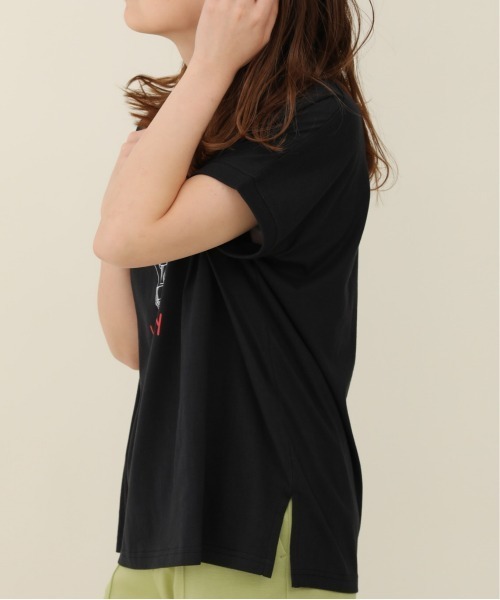 sakishimatokyo（サキシマトーキョー）の「プリントモックネックTシャツ（Tシャツ/カットソー・レディース・ライトブルー/ブラック/カーキ/アイボリー/ブルーグリーン/ライトベージュ/ベージュ/チャコールグレー・FREE）」の3枚目の写真