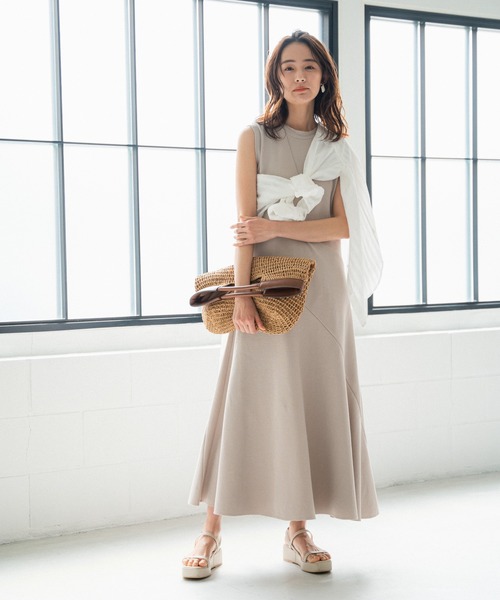 Andemiu（アンデミュウ）の「ペーパークリテバッグ940223（クラッチバッグ・レディース・グレー/ベージュ・FREE）」の6枚目の写真