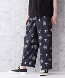 Blue Standard （ブルースタンダード）の「【BLUE STANDARD】シルキータッチ総柄ワイドシェフパンツ　ワイドパンツ（その他パンツ・メンズ）」