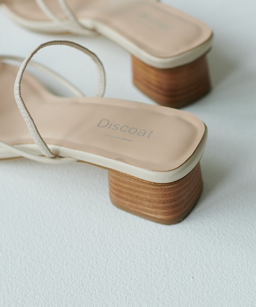 DISCOAT（ディスコート）の「クロスストラップサンダル（サンダル・レディース・ブラック/アイボリー・MEDIUM/LARGE）」の16枚目の写真