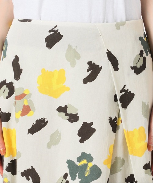 IENA（イエナ）の「シューフラワースリットスカート◆（スカート・レディース・ベージュ・34/36/38/40）」の20枚目の写真