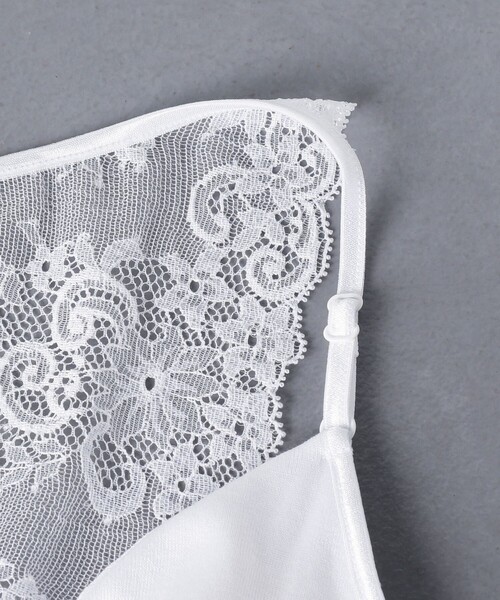 UNITED ARROWS(ユナイテッドアローズ)の「<AROMATIQUE(アロマティック)>BACK LACE ブラレット WHITE ■■■(ブラジャー・レディース・ホワイト・LARGE/MEDIUM)」の6枚目の写真