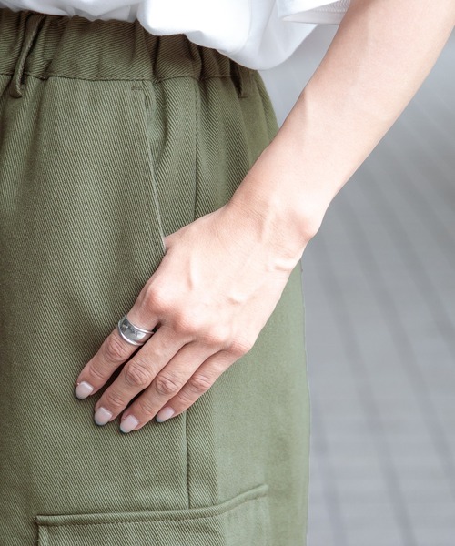 kutir（クティール）の「カーゴハーフパンツ（その他パンツ・レディース・オフホワイト/カーキ・SMALL/MEDIUM/LARGE）」の11枚目の写真