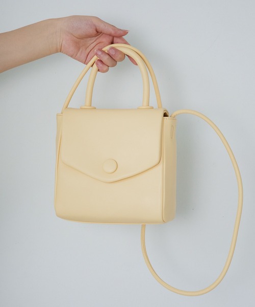 Heather（ヘザー）の「ボタンフラップBAG　215327（ショルダーバッグ・レディース・ブラック/イエロー/アイボリー/イエロー系その他・ONE SIZE/FREE）」の3枚目の写真