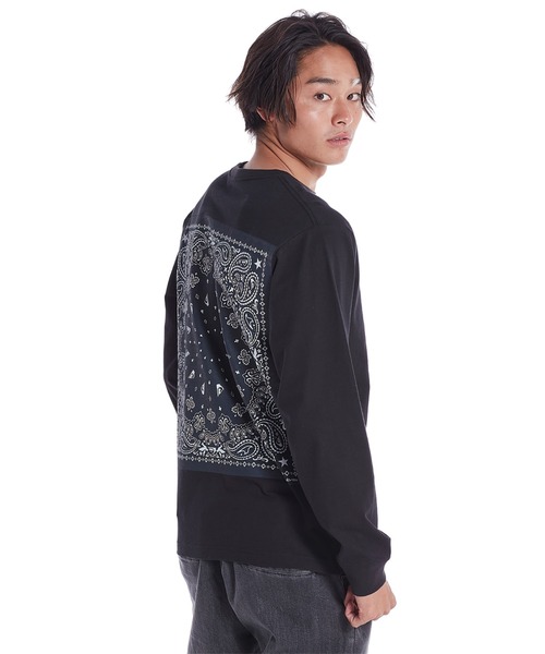 Quiksilver(クイックシルバー)の「PAISLEY BOX LT/クイックシルバーペイズリー柄バックプリントロンT(Tシャツ/カットソー・メンズ・ホワイト/ブラック/ベージュ・MEDIUM/LARGE/X-LARGE/SMALL)」の1枚目の写真