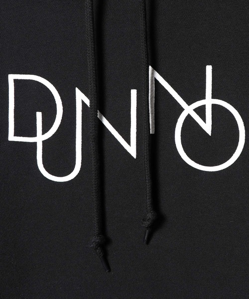 Dunno(ドノウ)の「DUNNO / ロゴプリントパーカー《ESTNATION EXCLUSIVE》(パーカー・メンズ・ブラック・MEDIUM/LARGE/X-LARGE)」の8枚目の写真