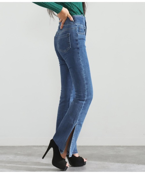 LATINA（ラティーナ）の「ハイウエスト超ストレッチサイドスリットフレアデニムパンツ（デニムパンツ・レディース・ブルー/ブラック・L/XL/M/S）」の10枚目の写真