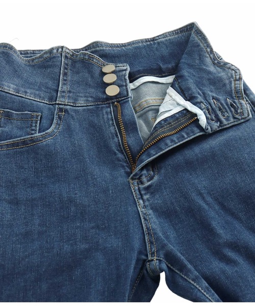 LATINA（ラティーナ）の「ハイウエスト超ストレッチサイドスリットフレアデニムパンツ（デニムパンツ・レディース・ブルー/ブラック・L/XL/M/S）」の15枚目の写真