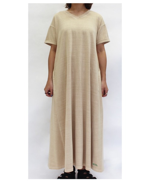 MANASTASH(マナスタッシュ)の「MANASTASH/マナスタッシュ W's PIGMENT FLARE DRESS ウィメンズ ピグメントフレアワンピース(ワンピース・レディース・ブラック/ベージュ/グリーン・MEDIUM)」の2枚目の写真