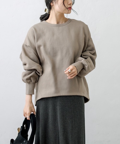 PUAL CE CIN（ピュアルセシン）の「裏起毛袖ボリュームBIGプルオーバー（スウェット・レディース・チャコールグレー/ベージュ/グレイッシュベージュ・FREE）」の5枚目の写真