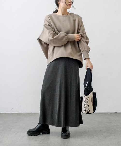 PUAL CE CIN（ピュアルセシン）の「裏起毛袖ボリュームBIGプルオーバー（スウェット・レディース・チャコールグレー/ベージュ/グレイッシュベージュ・FREE）」の7枚目の写真