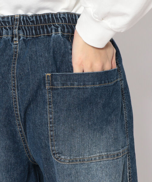 AVIREX（アヴィレックス）の「【Women's】TYPE BLUE WIDE DENIM PANTS/ タイプブルー ワイドデニムパンツ（デニムパンツ・レディース・ホワイト/その他/ブルー系その他・SMALL/MEDIUM）」の8枚目の写真