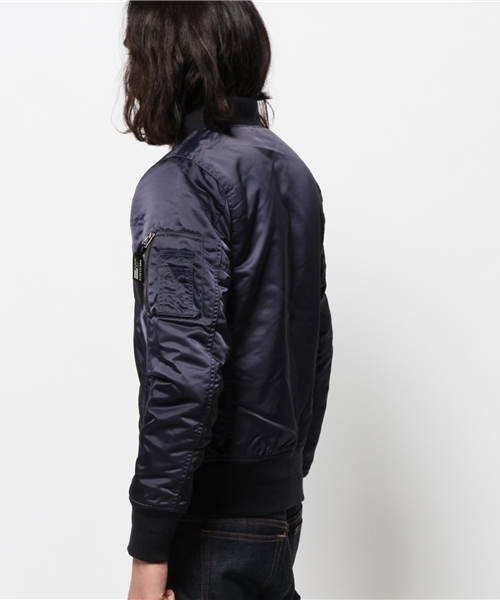 SHIPS JET BLUE（シップスジェットブルー）の「JB: ナイロン ツイルMA-1 ジャケット 15SS（ミリタリージャケット・メンズ・ネイビー/オリーブ・LARGE/MEDIUM/SMALL）」の7枚目の写真