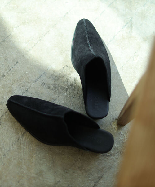 BEAMS(ビームス)の「BEAMS / ポインテッド ミュール(サンダル・メンズ・ブラック/ブラック系その他・41/43/40/42)」の3枚目の写真