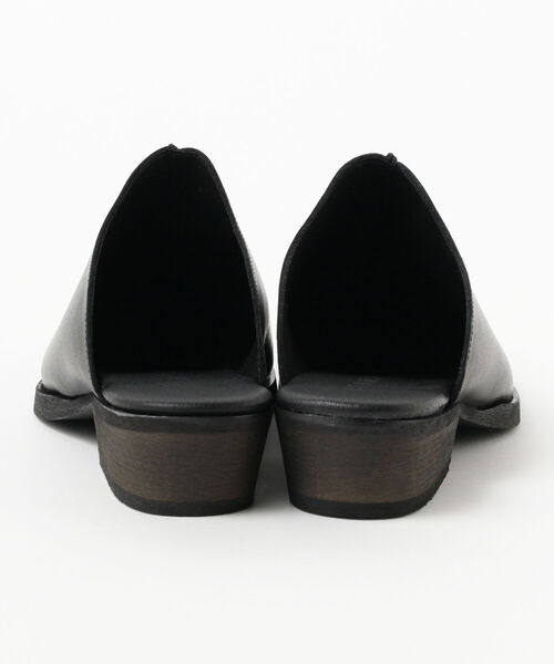 BEAMS(ビームス)の「BEAMS / ポインテッド ミュール(サンダル・メンズ・ブラック/ブラック系その他・41/43/40/42)」の11枚目の写真