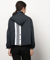 adidas（アディダス）の「アディブレイク ウインドブレーカー