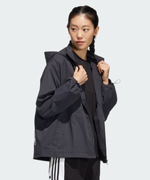 adidas（アディダス）の「アディブレイク ウインドブレーカー