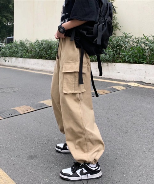 MGV（エムジーヴィー）の「サイドポケット2WAYワイドカーゴパンツ