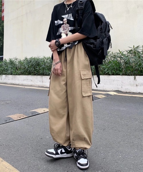 MGV（エムジーヴィー）の「サイドポケット2WAYワイドカーゴパンツ（カーゴパンツ・メンズ・カーキ/ベージュ/ブラック・MEDIUM/LARGE/X-LARGE）」の13枚目の写真