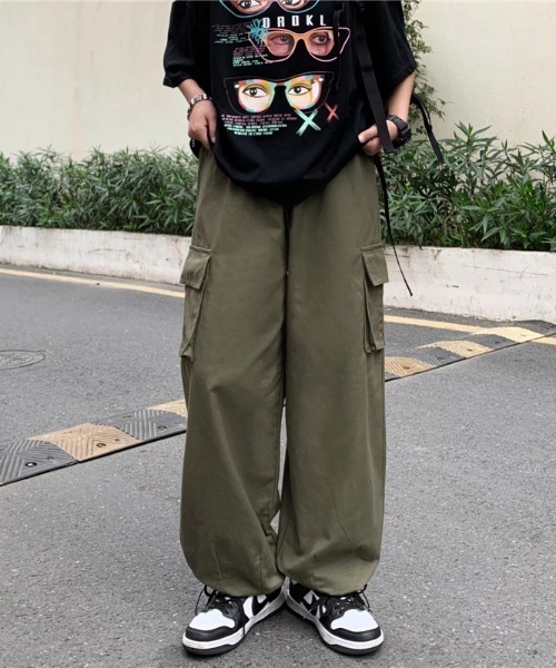MGV（エムジーヴィー）の「サイドポケット2WAYワイドカーゴパンツ（カーゴパンツ・メンズ・カーキ/ベージュ/ブラック・MEDIUM/LARGE/X-LARGE）」の18枚目の写真