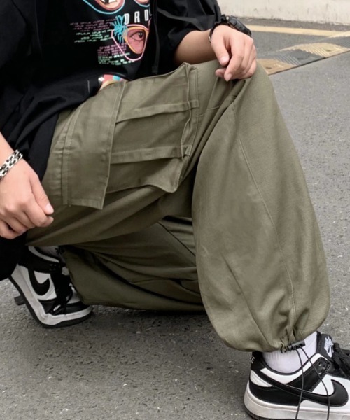 MGV（エムジーヴィー）の「サイドポケット2WAYワイドカーゴパンツ