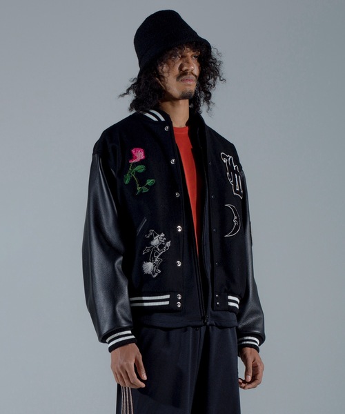 Jieda（ジエダ）の「SKOOKUM × JieDa STADIUM JACKET（スタジャン・メンズ・ブラック×ブラック/ブラック系その他/ベージュ系その他・1/2）」の2枚目の写真