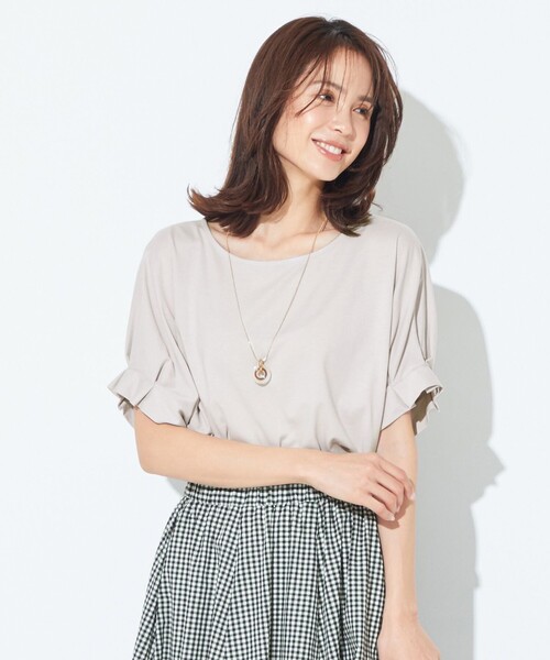 ANY(エニィ)の「【接触冷感・UVケア】ドルマンスリーブ Tブラウス(Tシャツ/カットソー・レディース・グリーン系/ブラック系/アイボリー系1/ライトグレー系/ブルー系/アイボリー系/オールドローズ系/ブラウン系/グレー系/ピーコックグリーン系/レッド系/ライトイエロー系/ダークブラウン系・3/2)」の3枚目の写真