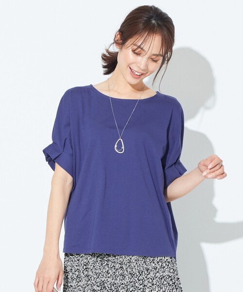 ANY(エニィ)の「【接触冷感・UVケア】ドルマンスリーブ Tブラウス(Tシャツ/カットソー・レディース・グリーン系/ブラック系/アイボリー系1/ライトグレー系/ブルー系/アイボリー系/オールドローズ系/ブラウン系/グレー系/ピーコックグリーン系/レッド系/ライトイエロー系/ダークブラウン系・3/2)」の10枚目の写真