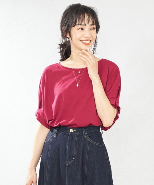 ANY(エニィ)の「【接触冷感・UVケア】ドルマンスリーブ Tブラウス(Tシャツ/カットソー・レディース・グリーン系/ブラック系/アイボリー系1/ライトグレー系/ブルー系/アイボリー系/オールドローズ系/ブラウン系/グレー系/ピーコックグリーン系/レッド系/ライトイエロー系/ダークブラウン系・3/2)」の12枚目の写真