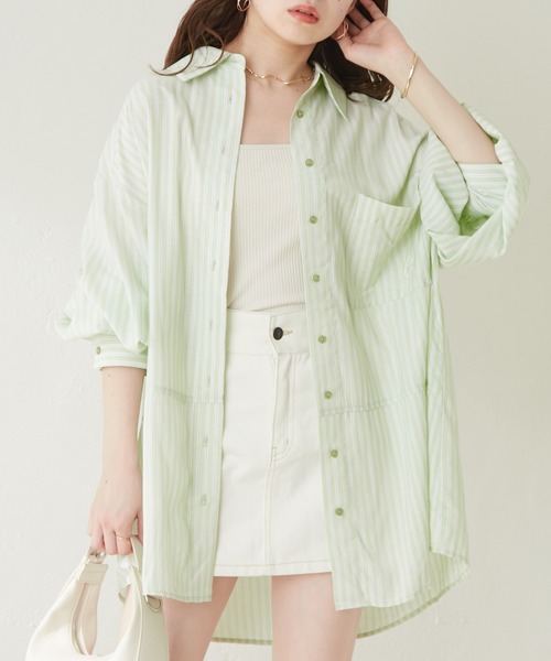 Chico(チコ)の「胸刺繍ブロッキングオーバーシャツ(シャツ/ブラウス・レディース・ブラック系その他2/ミント/ピンク系その他2/ホワイト/ライトピンク・FREE)」の4枚目の写真