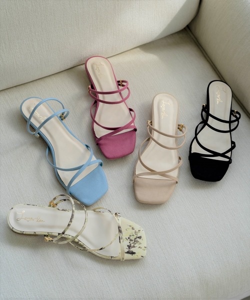 Launa lea(ラウナレア)の「スクエアトゥストラップサンダル(0477)(サンダル・レディース・ピンク/イエロー/ライトベージュ/ブラック/ライトブルー・LL/M/S/L)」の4枚目の写真