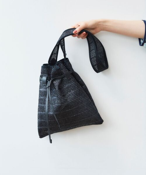le.coeur blanc（ルクールブラン）の「メッシュナイロンドロストリングバッグ（ショルダーバッグ・レディース・ブラック/ベージュ・FREE）」の15枚目の写真
