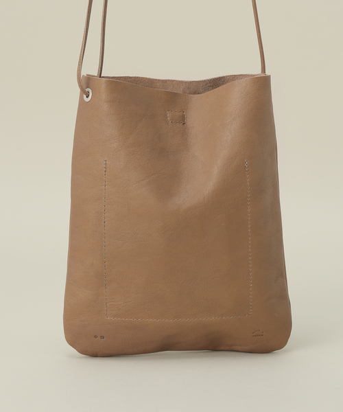 JOURNAL STANDARD（ジャーナルスタンダード）の「【ARTS&CRAFTS /アーツアンドクラフツ】VEGETABLE HORSE ショルダーバッグ（ショルダーバッグ・メンズ・ブラック/ベージュ・FREE）」の17枚目の写真