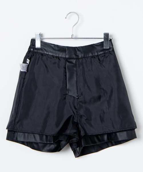 WEGO（ウィゴー）の「WEGO/フェイクレザーピンタックショートパンツ（その他パンツ・レディース・アイボリー/ブラック・FREE）」の16枚目の写真