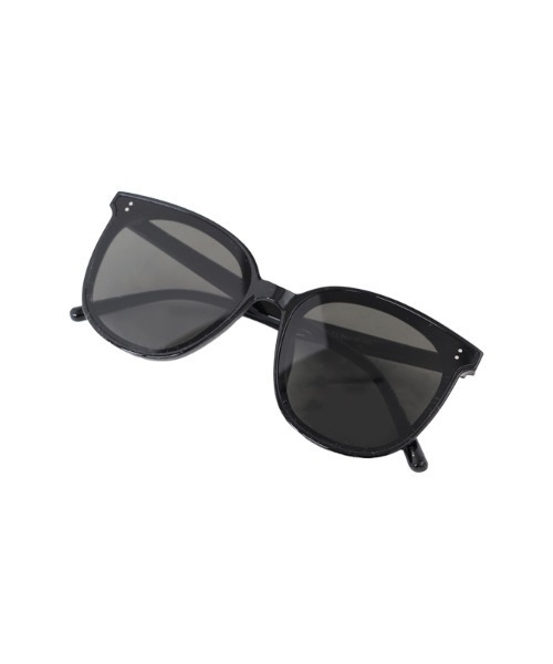 ACYM(アシーム)の「Wellington frame サングラス(サングラス・レディース・ブラック/ブラウン・FREE)」の11枚目の写真