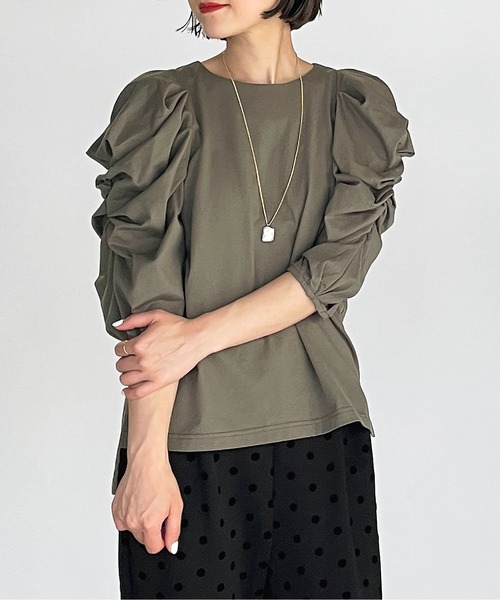 PICCIN（ピッチン）の「袖シャーリングカットソー（Tシャツ/カットソー・レディース・ベージュ/カーキ/ブルーグレー・M）」の3枚目の写真