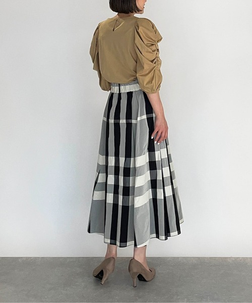 PICCIN（ピッチン）の「袖シャーリングカットソー（Tシャツ/カットソー・レディース・ベージュ/カーキ/ブルーグレー・M）」の19枚目の写真