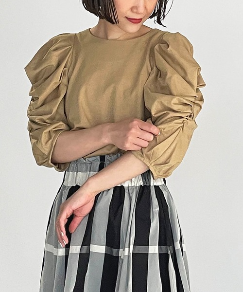 PICCIN（ピッチン）の「袖シャーリングカットソー（Tシャツ/カットソー・レディース・ベージュ/カーキ/ブルーグレー・M）」の13枚目の写真