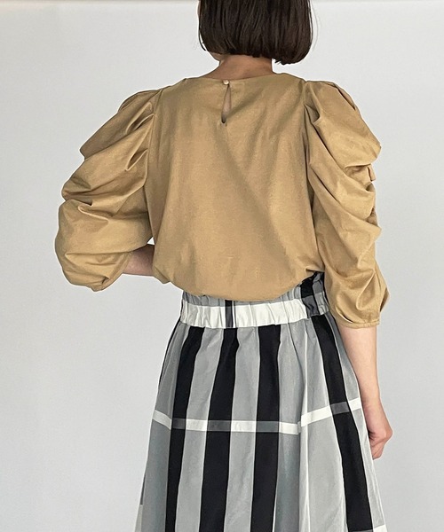 PICCIN（ピッチン）の「袖シャーリングカットソー（Tシャツ/カットソー・レディース・ベージュ/カーキ/ブルーグレー・M）」の16枚目の写真