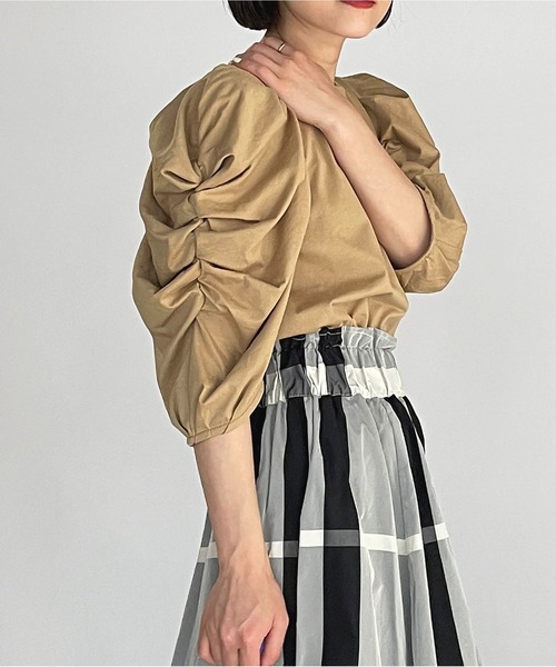 PICCIN（ピッチン）の「袖シャーリングカットソー（Tシャツ/カットソー・レディース・ベージュ/カーキ/ブルーグレー・M）」の15枚目の写真