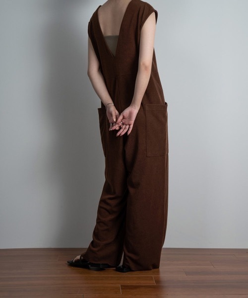 lawgy（ラウジー）の「side pocket 2way all in one(self cut)（つなぎ/オールインワン・レディース・ブラック/ブラウン・FREE）」の11枚目の写真