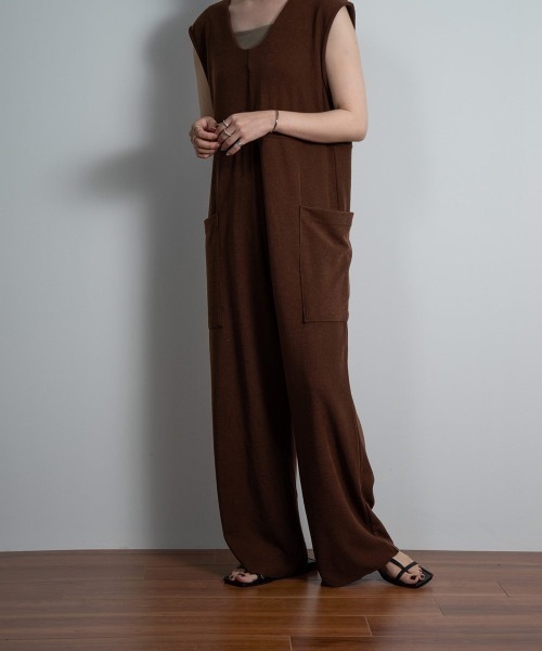 lawgy（ラウジー）の「side pocket 2way all in one(self cut)（つなぎ/オールインワン・レディース・ブラック/ブラウン・FREE）」の20枚目の写真
