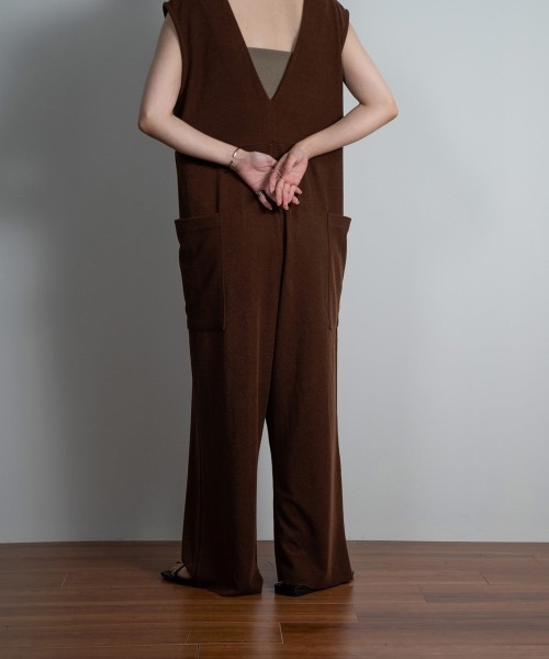 lawgy（ラウジー）の「side pocket 2way all in one(self cut)（つなぎ/オールインワン・レディース・ブラック/ブラウン・FREE）」の6枚目の写真