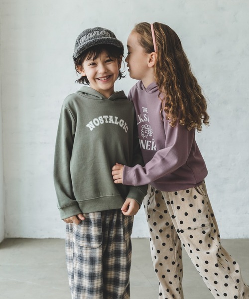 pairmanon（ペアマノン）の「【毛玉になりにくい裏起毛】選べるデザインパーカー（パーカー・キッズ・ピンク系その他/ダークブルー/カーキ/ブルー系その他/グリーン系その他2/パープル系その他/イエロー系その他/ブラック系その他2/モカ/ホワイト系その他6/ベージュ系その他/ブルー系その他2/グリーン系その他/ブラック・120/140/100/110/150/90/130）」の17枚目の写真