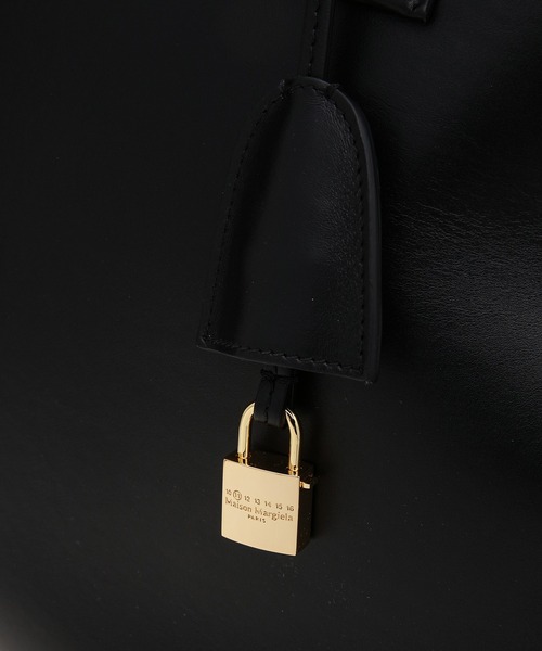 Maison Margiela（メゾンマルジェラ）の「SHOULDER BAG（ショルダーバッグ・メンズ・ブラック・FREE）」の6枚目の写真